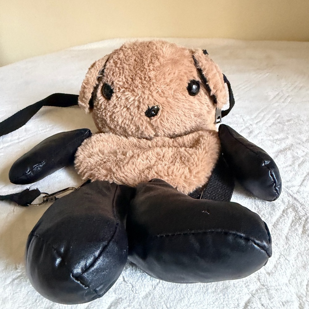 Charming Teddy Bear Kids Backpack in Brown and Black - Picture 2 of 7